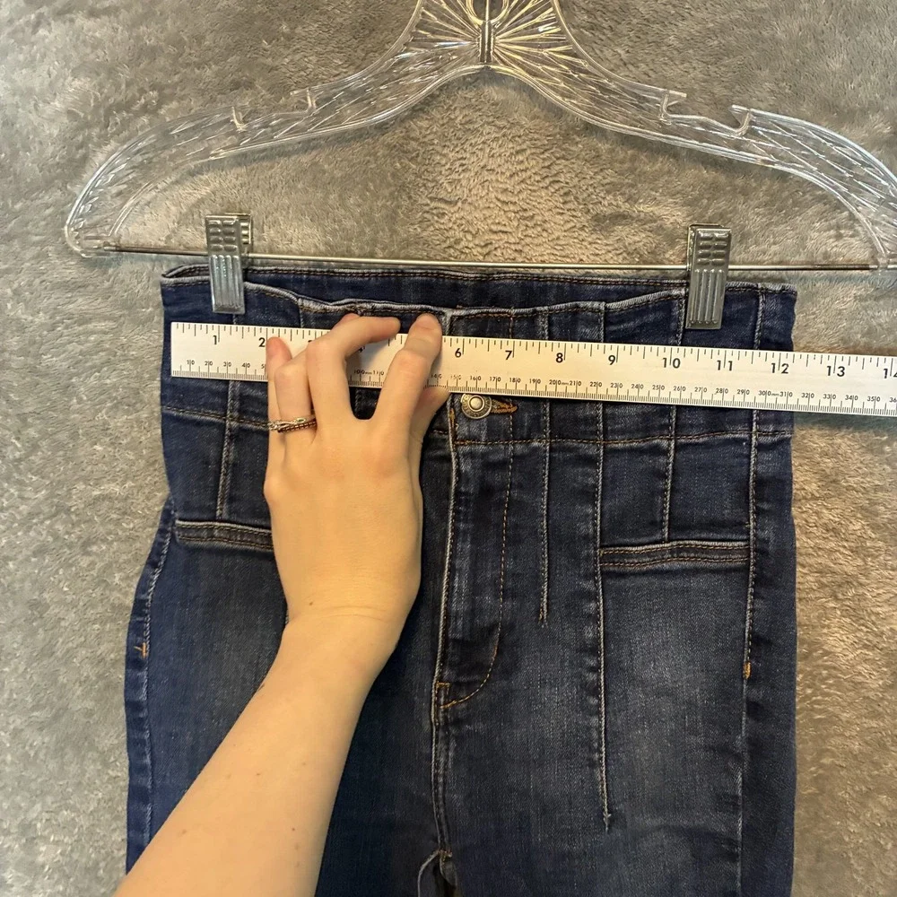 Free People We The Free Jayde Flare Jeans 24* Boho Festival Concert Retro Hippie